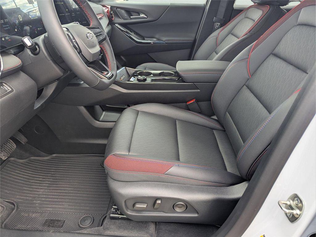 new 2026 Chevrolet Equinox car, priced at $37,033