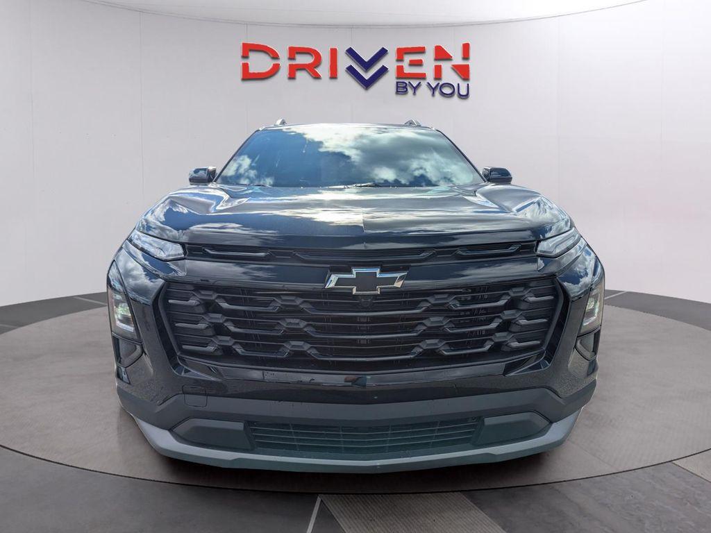 new 2026 Chevrolet Equinox car, priced at $32,555