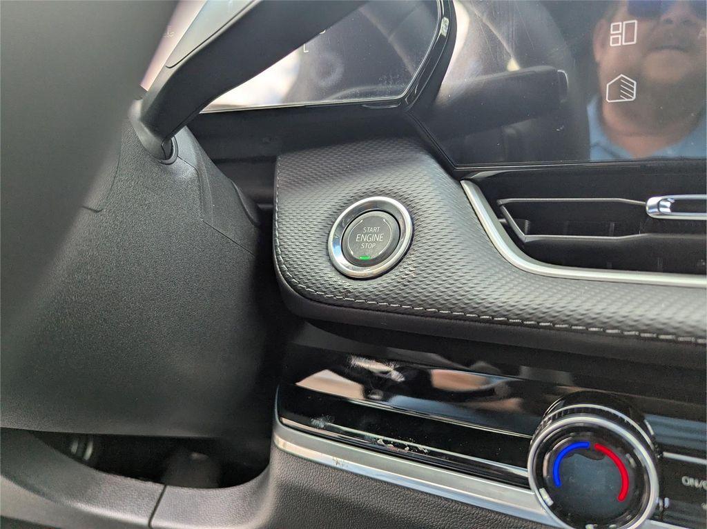 new 2026 Chevrolet Equinox car, priced at $32,555