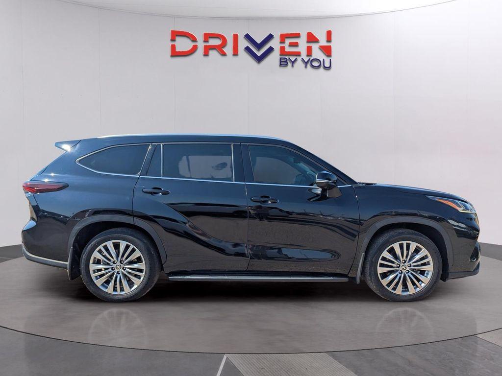 used 2024 Toyota Highlander car, priced at $42,100