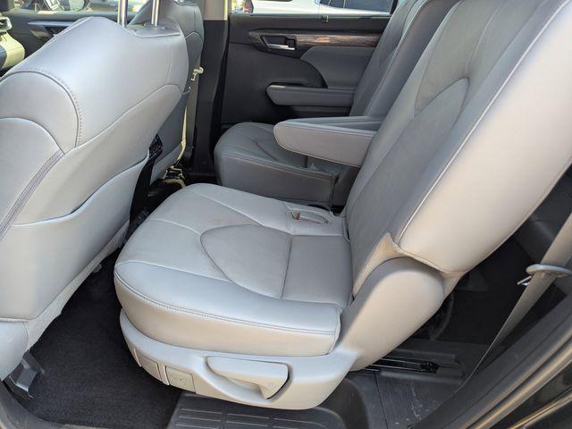 used 2024 Toyota Highlander car, priced at $46,299