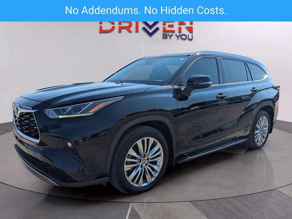 used 2024 Toyota Highlander car, priced at $40,899