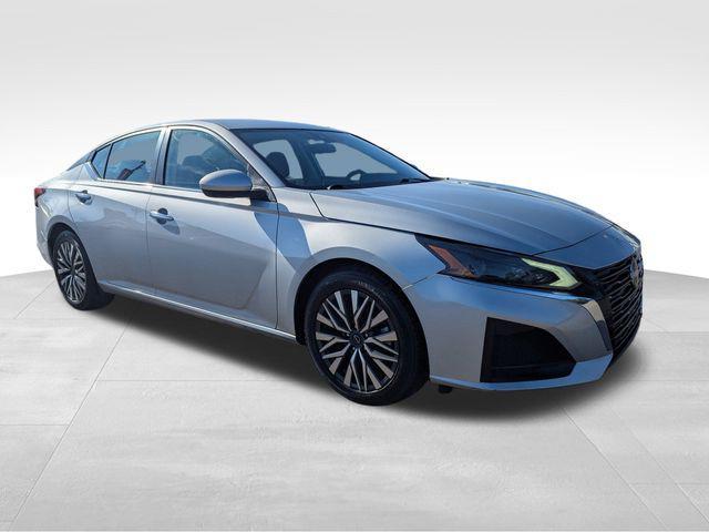 used 2023 Nissan Altima car, priced at $18,799