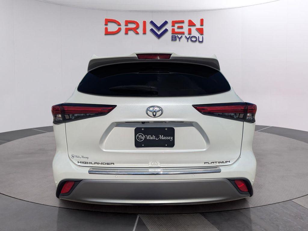 used 2022 Toyota Highlander car, priced at $39,599