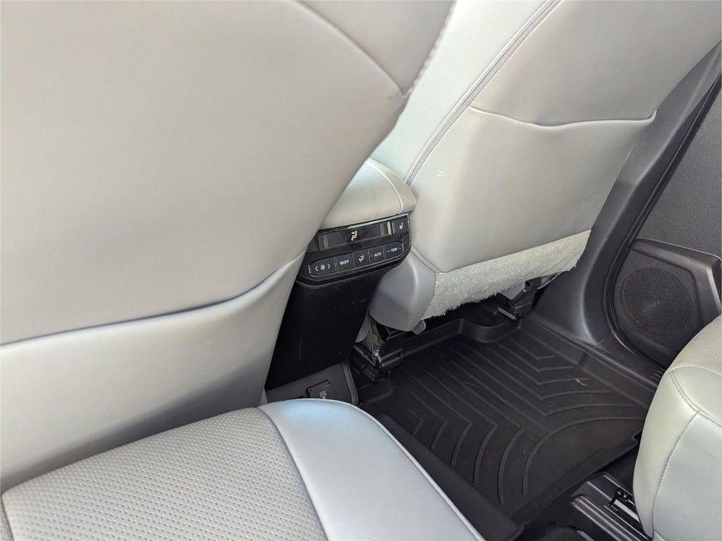 used 2022 Toyota Highlander car, priced at $39,599