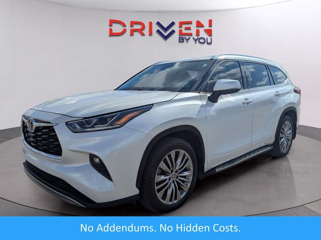 used 2022 Toyota Highlander car, priced at $39,599