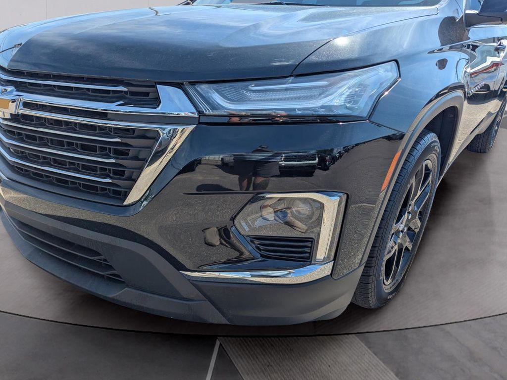 used 2023 Chevrolet Traverse car, priced at $29,999