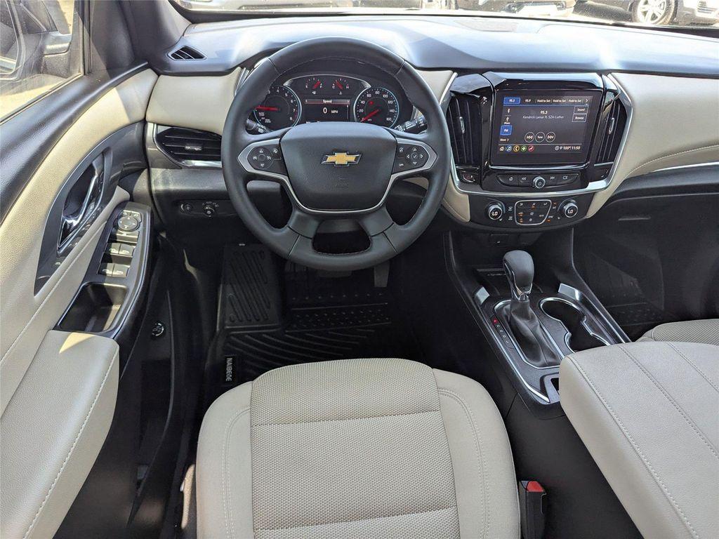 used 2023 Chevrolet Traverse car, priced at $31,999