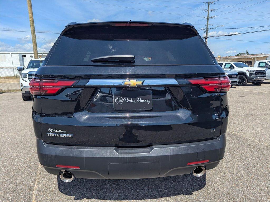 used 2023 Chevrolet Traverse car, priced at $31,999
