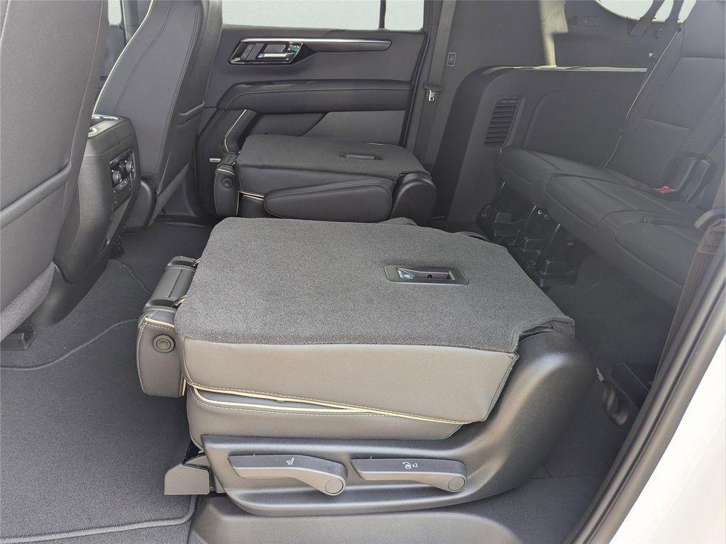 new 2025 Chevrolet Suburban car, priced at $71,810