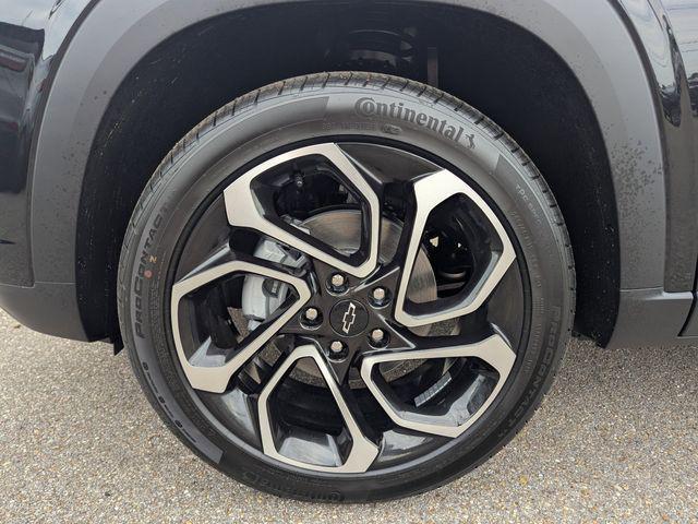 new 2025 Chevrolet Trax car, priced at $24,130
