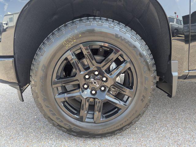 new 2025 Chevrolet Silverado 1500 car, priced at $42,367