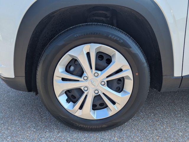 used 2025 Chevrolet Trax car, priced at $21,799