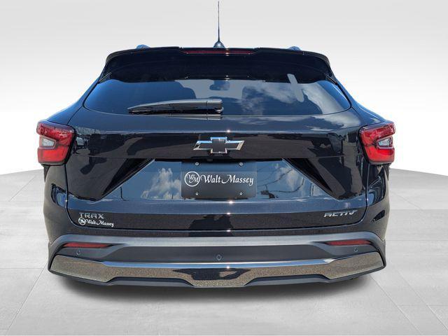 new 2025 Chevrolet Trax car, priced at $24,258