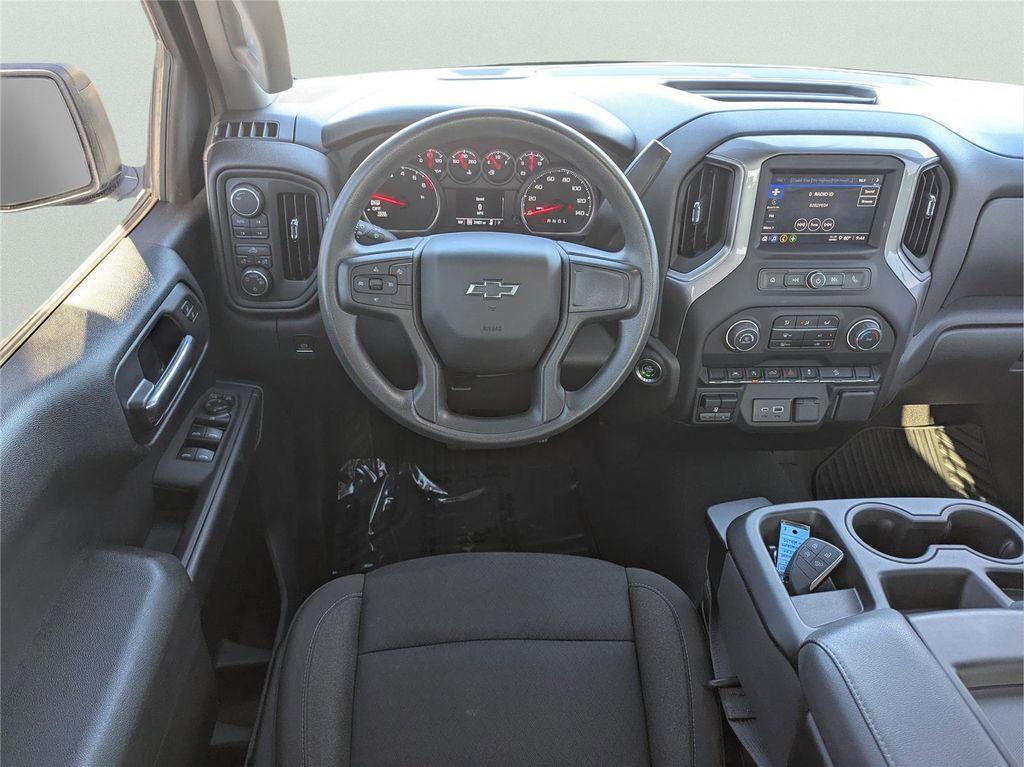 used 2024 Chevrolet Silverado 1500 car, priced at $43,899