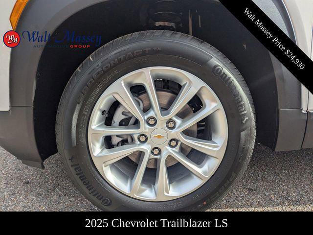 new 2025 Chevrolet TrailBlazer car, priced at $24,930