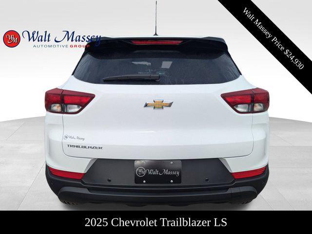 new 2025 Chevrolet TrailBlazer car, priced at $24,930