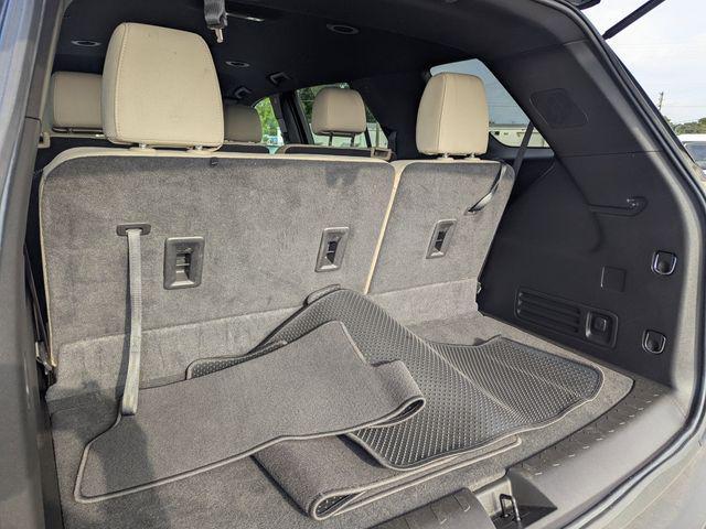 used 2023 Chevrolet Traverse car, priced at $26,699