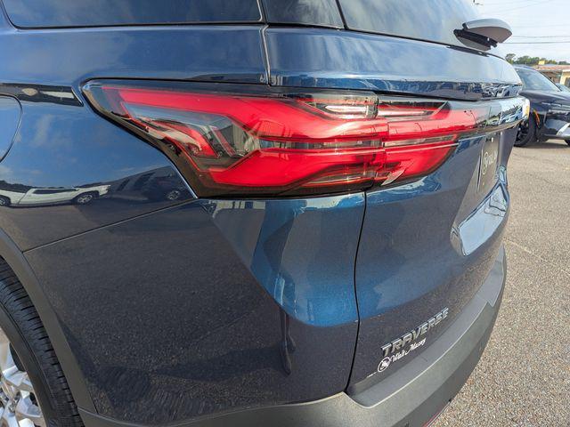 used 2023 Chevrolet Traverse car, priced at $26,699