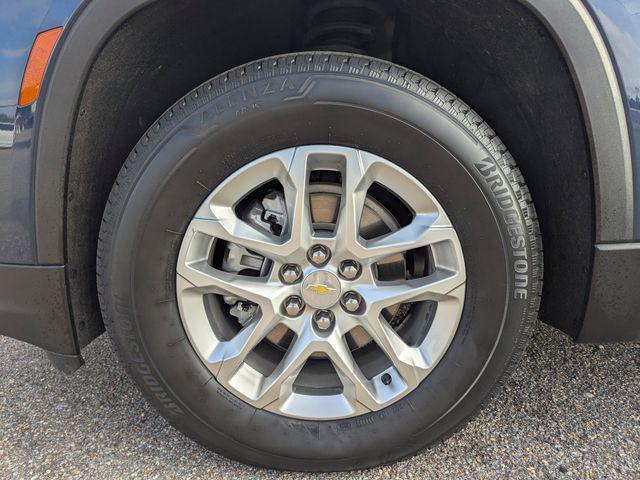 used 2023 Chevrolet Traverse car, priced at $26,699