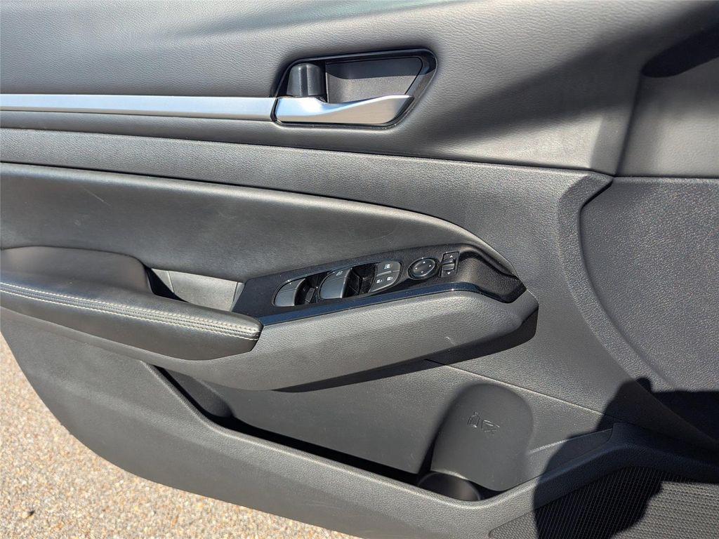 used 2023 Nissan Altima car, priced at $19,000