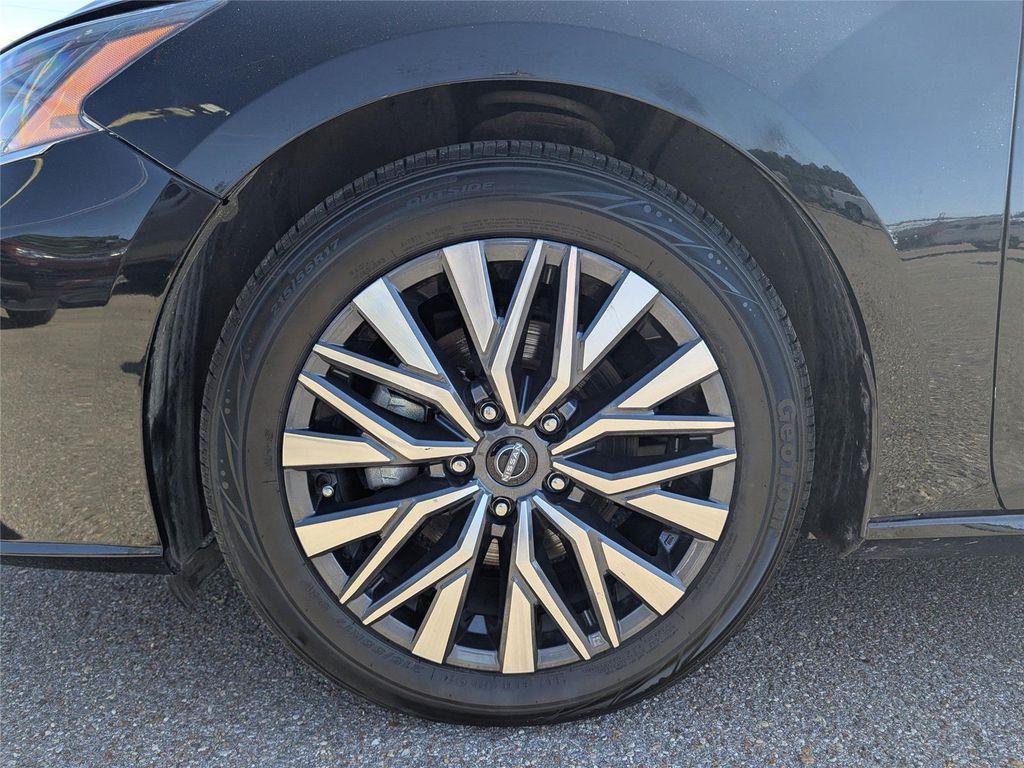 used 2023 Nissan Altima car, priced at $18,889