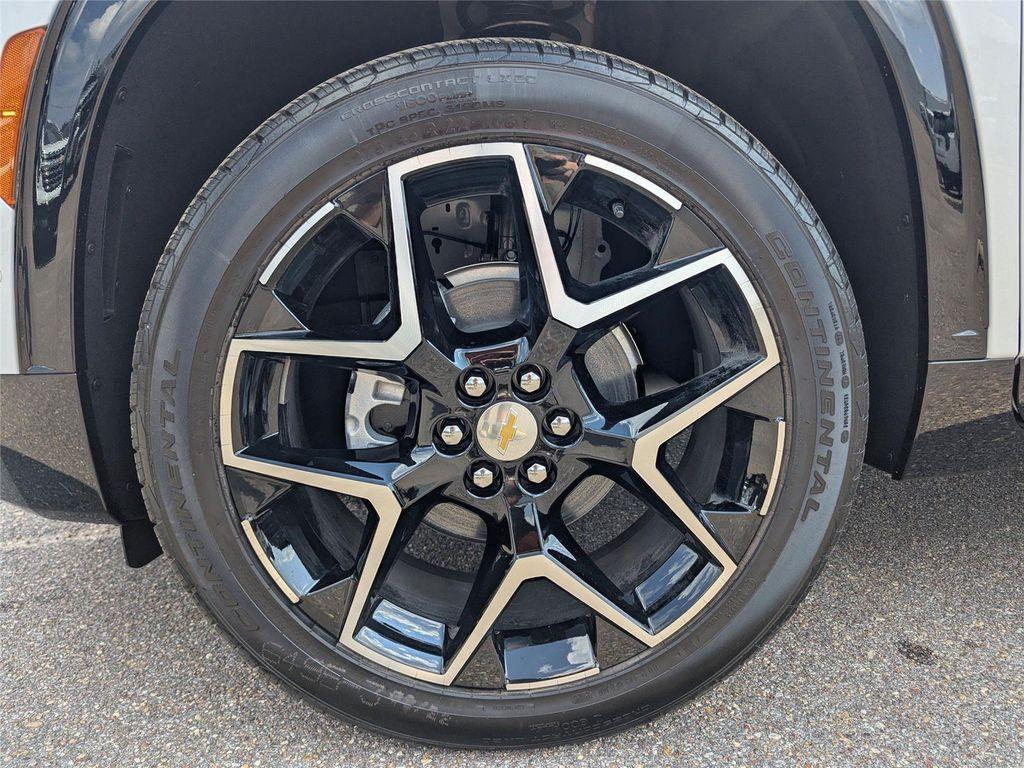 new 2026 Chevrolet Traverse car, priced at $56,596