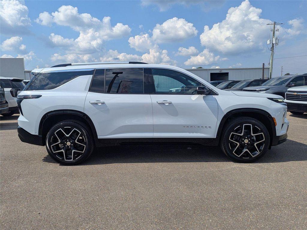 new 2026 Chevrolet Traverse car, priced at $56,596