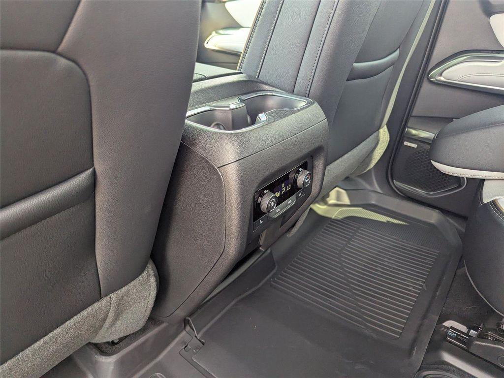 new 2026 Chevrolet Traverse car, priced at $56,596