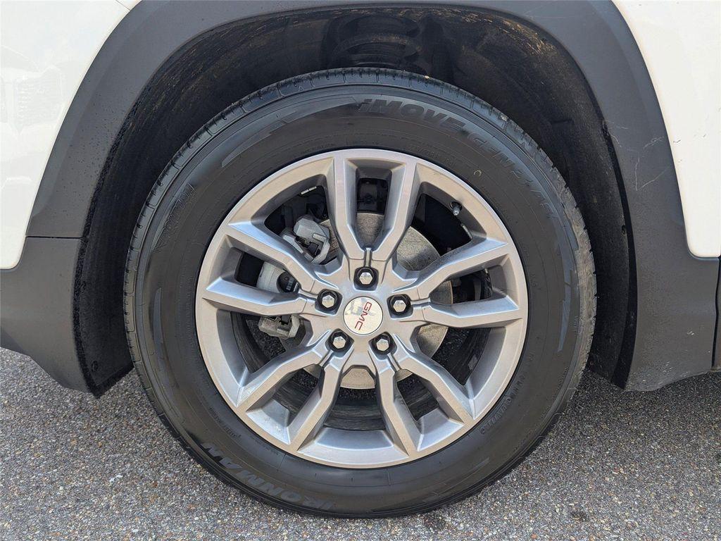 used 2024 GMC Terrain car, priced at $22,999