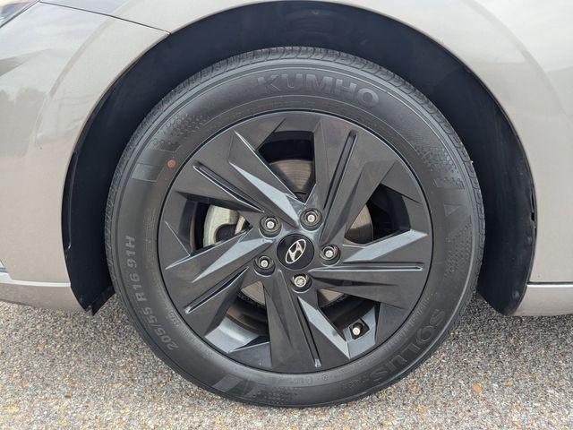 used 2022 Hyundai Elantra car, priced at $17,999