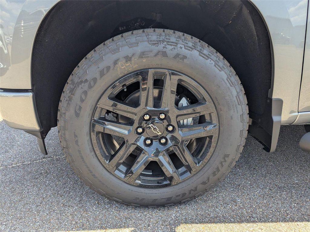 new 2025 Chevrolet Silverado 1500 car, priced at $44,168