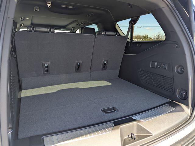 new 2025 Chevrolet Suburban car, priced at $81,475
