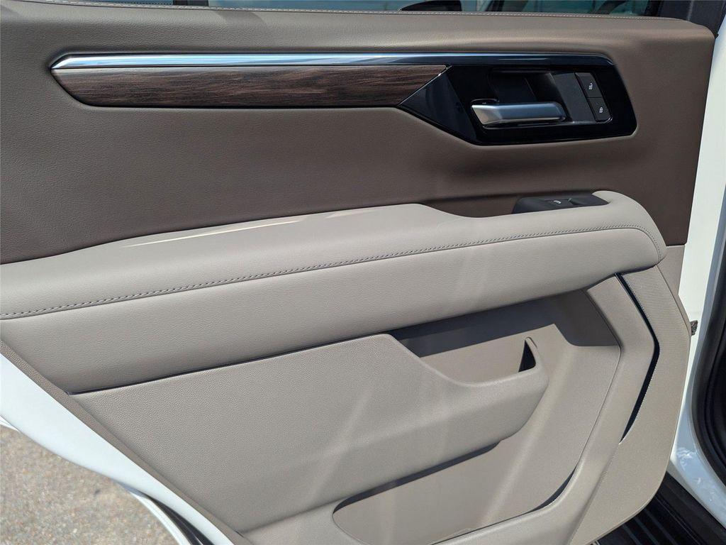 new 2025 Chevrolet Tahoe car, priced at $58,799
