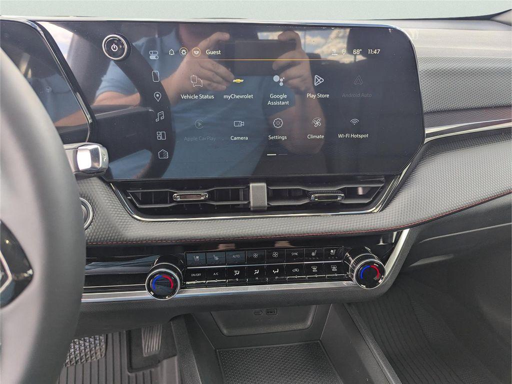 new 2026 Chevrolet Equinox car, priced at $37,101