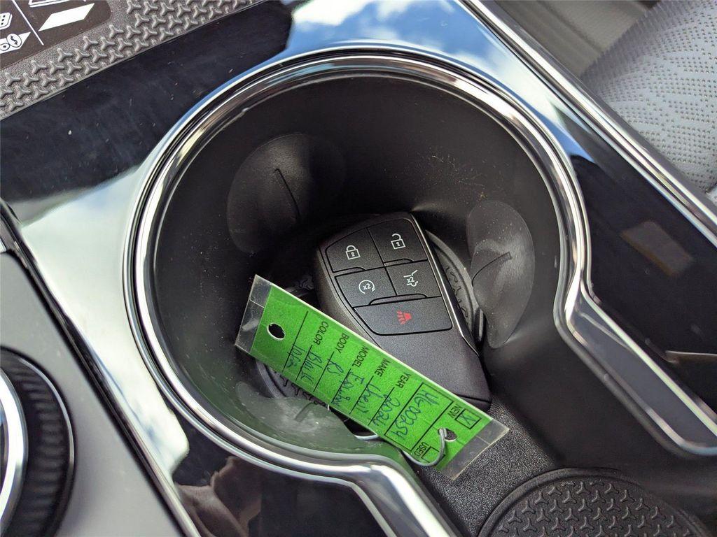 new 2026 Chevrolet Equinox car, priced at $37,101