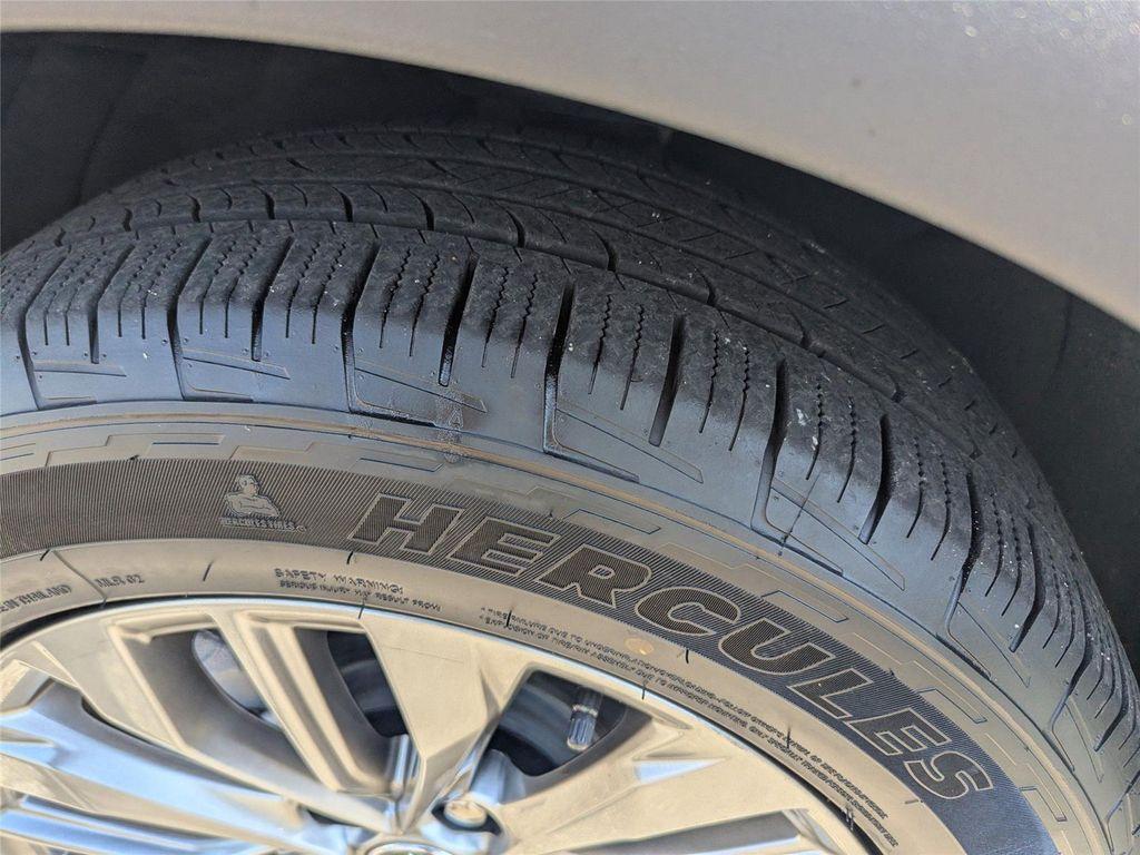 used 2024 Cadillac XT4 car, priced at $34,399