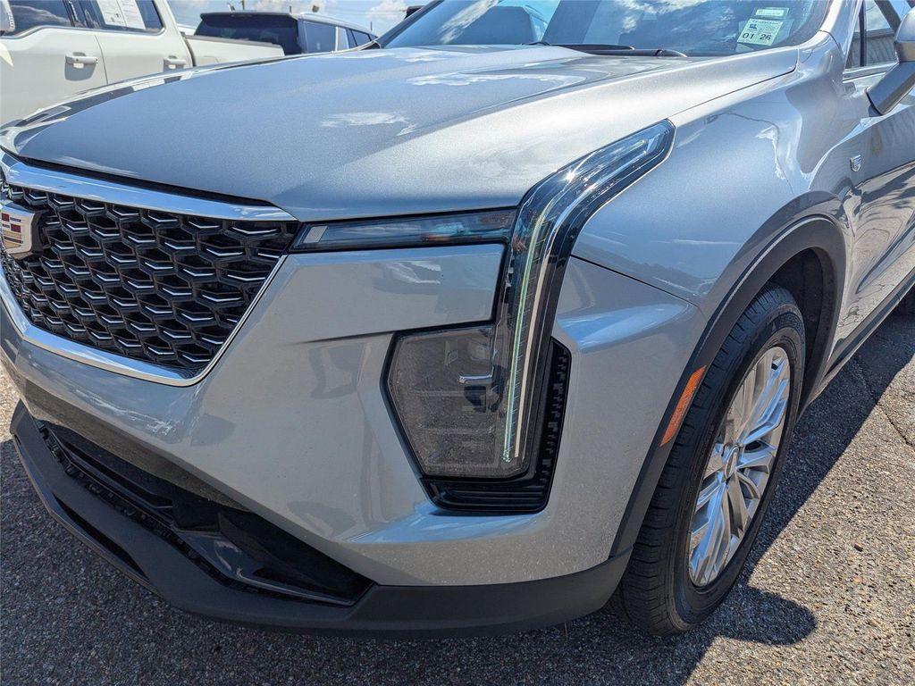 used 2024 Cadillac XT4 car, priced at $34,399