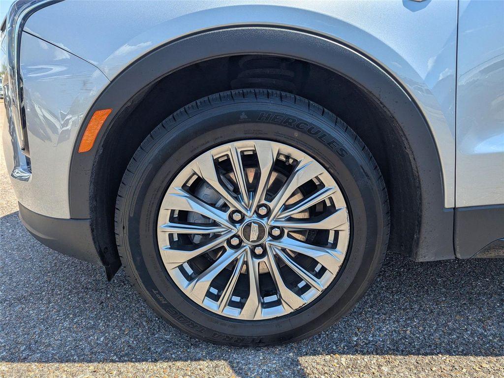 used 2024 Cadillac XT4 car, priced at $34,399