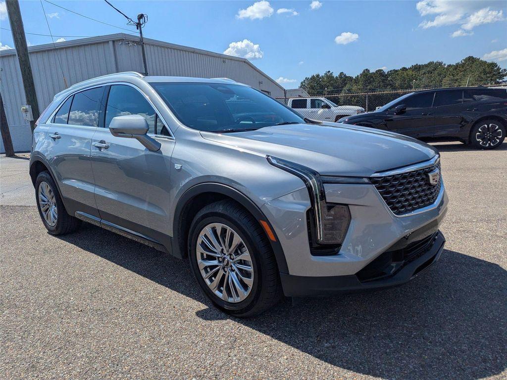 used 2024 Cadillac XT4 car, priced at $34,399