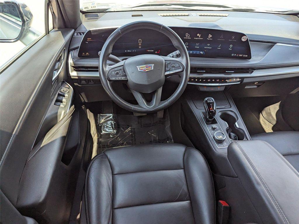 used 2024 Cadillac XT4 car, priced at $34,399