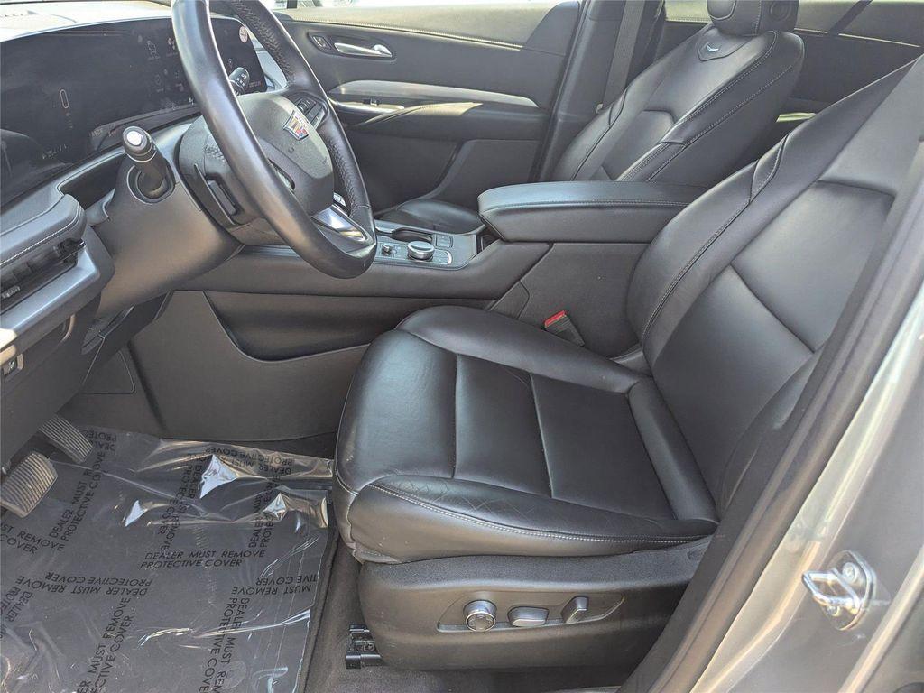 used 2024 Cadillac XT4 car, priced at $34,399