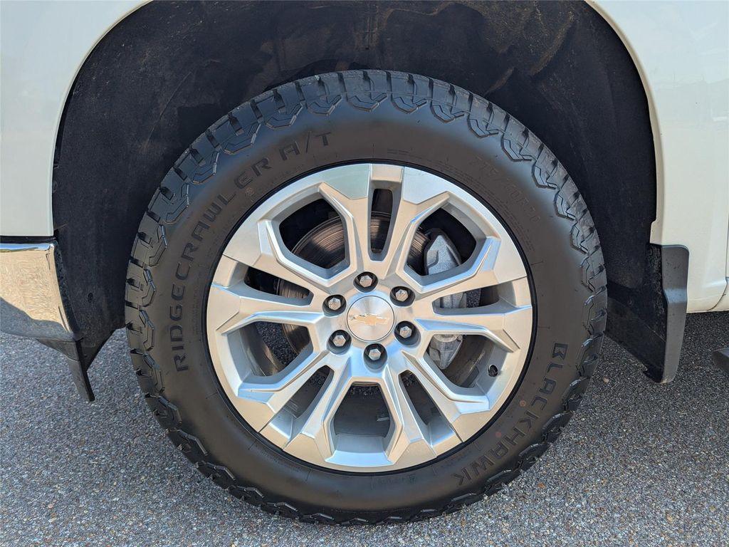 used 2024 Chevrolet Silverado 1500 car, priced at $40,899