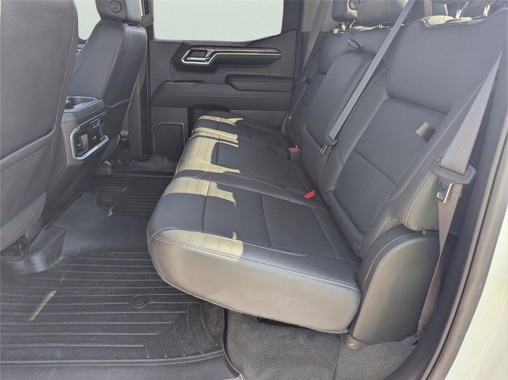 used 2024 Chevrolet Silverado 1500 car, priced at $40,899