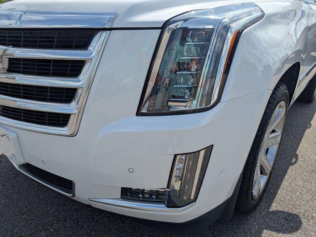 used 2020 Cadillac Escalade car, priced at $43,599
