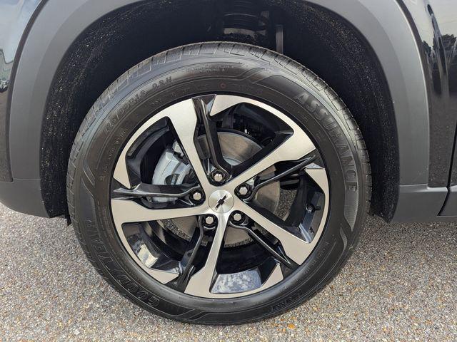 new 2025 Chevrolet Trax car, priced at $24,570