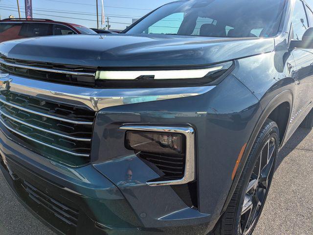 new 2025 Chevrolet Traverse car, priced at $55,176