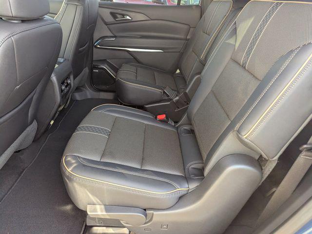 new 2025 Chevrolet Traverse car, priced at $55,176