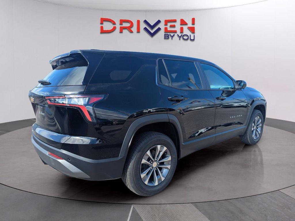 new 2026 Chevrolet Equinox car, priced at $31,910