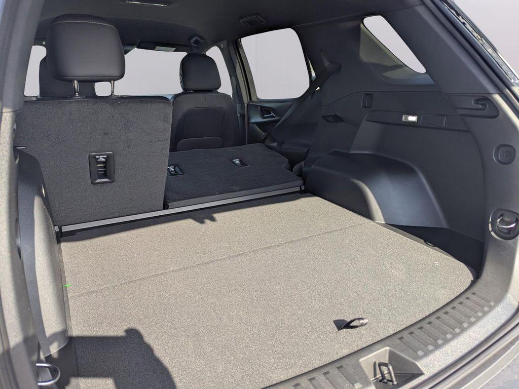 new 2026 Chevrolet Equinox car, priced at $31,910